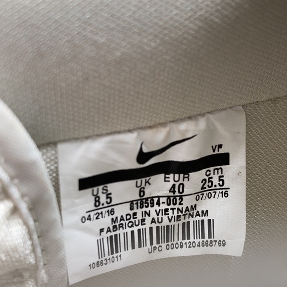 Nike Air Force 1 ‘07 Seasonal Sneakers - Picture 13 of 16